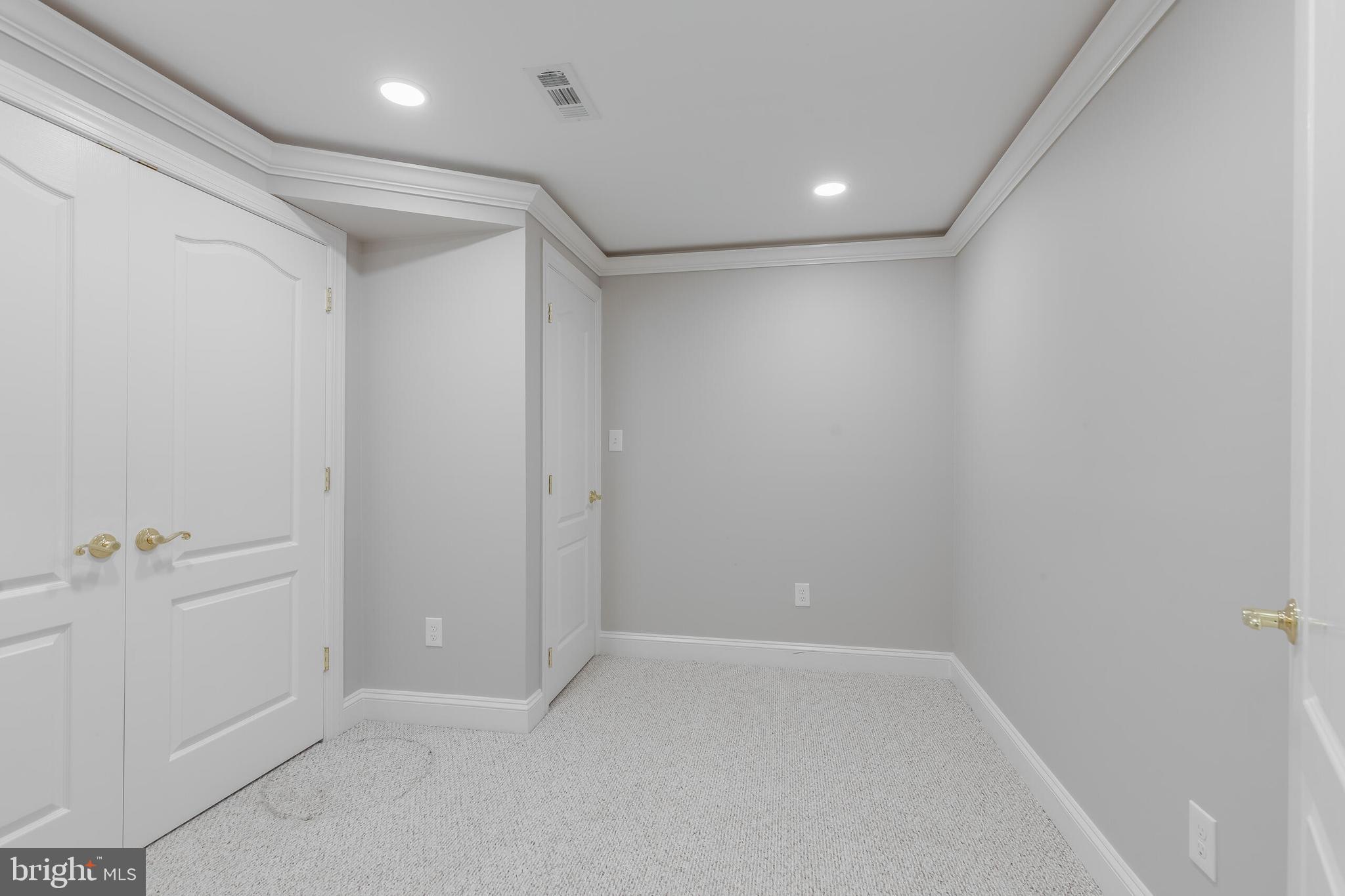BROOKEFIELD - Residential