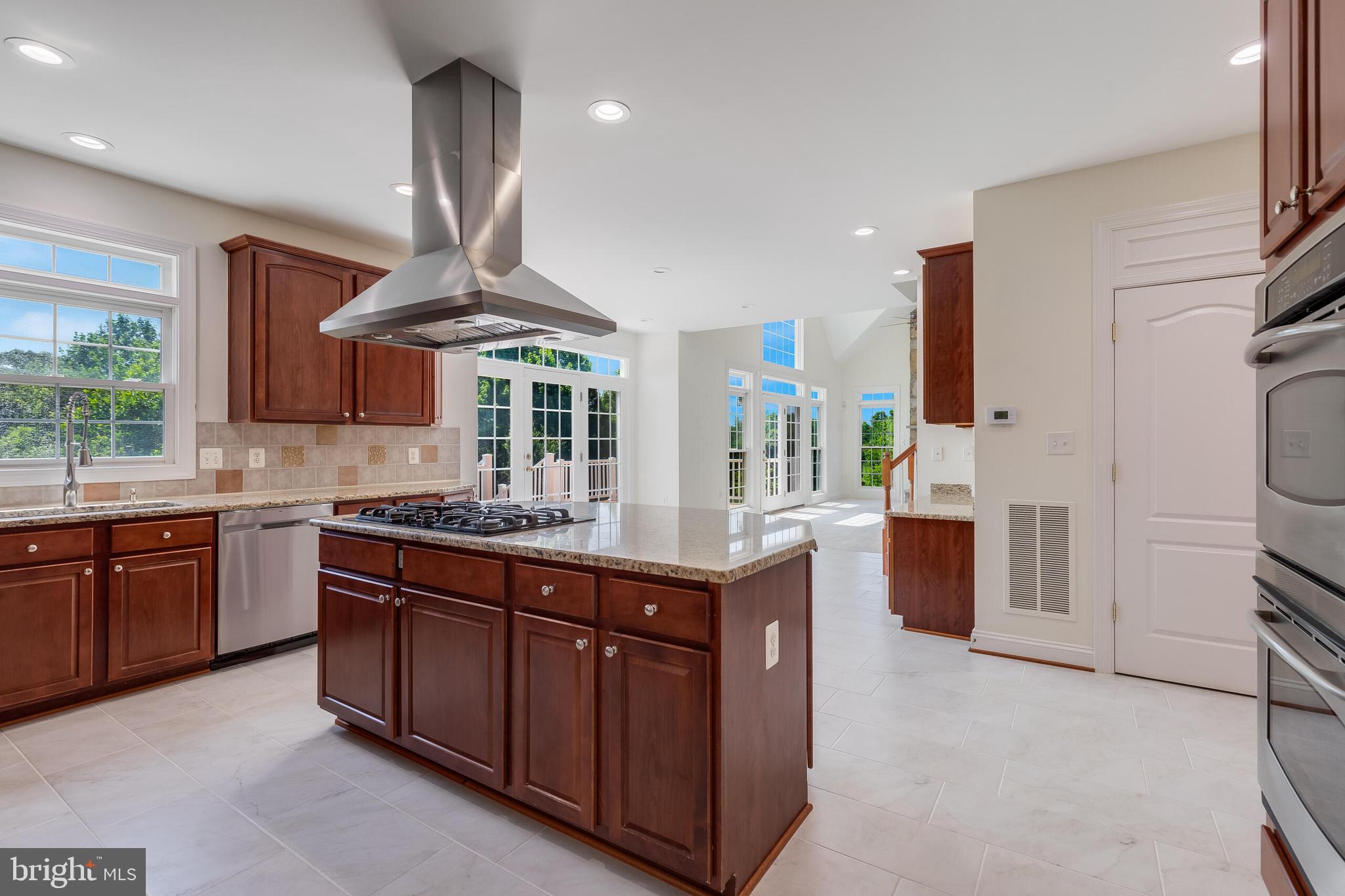 BROOKEFIELD - Residential