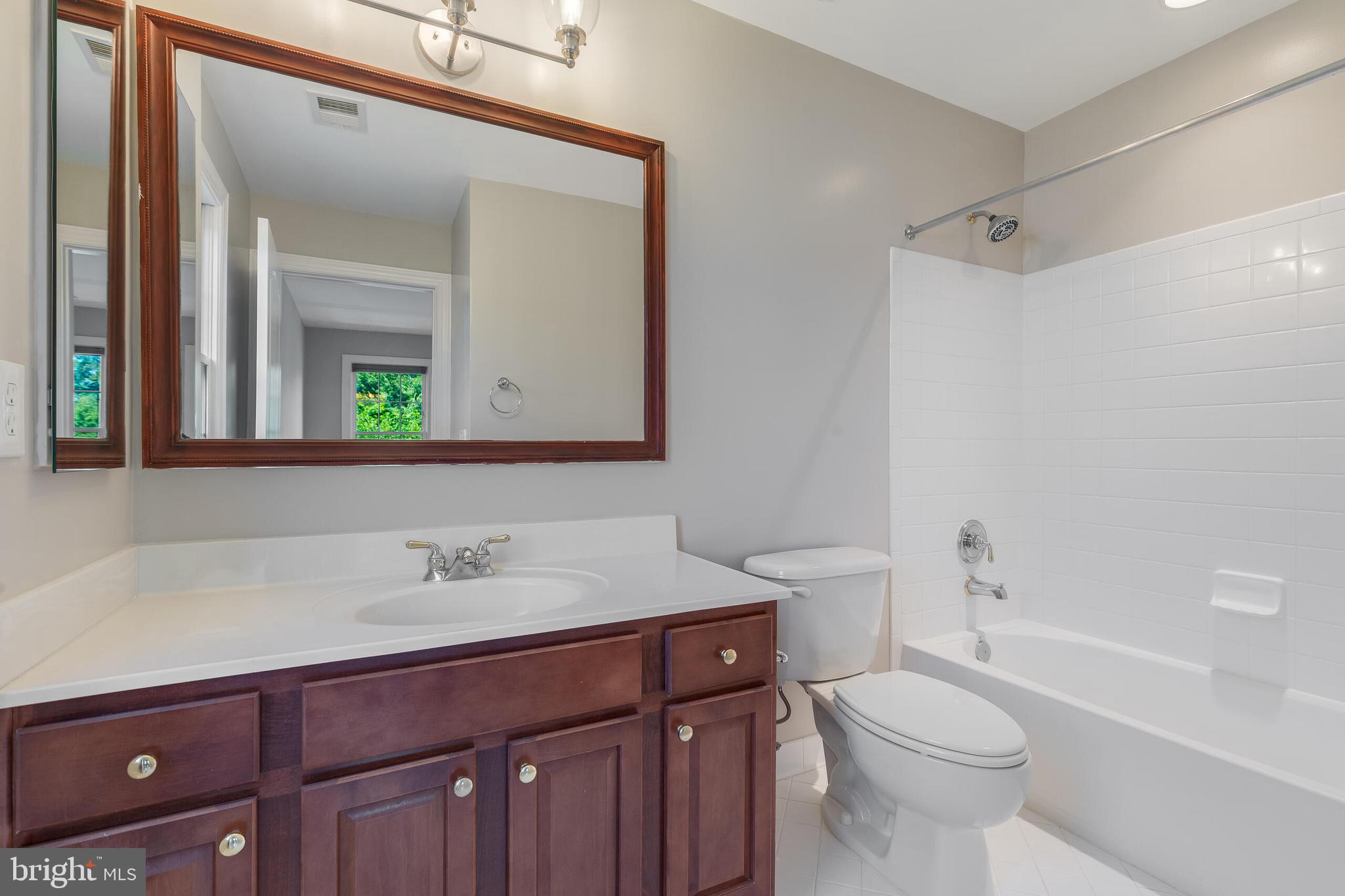 BROOKEFIELD - Residential