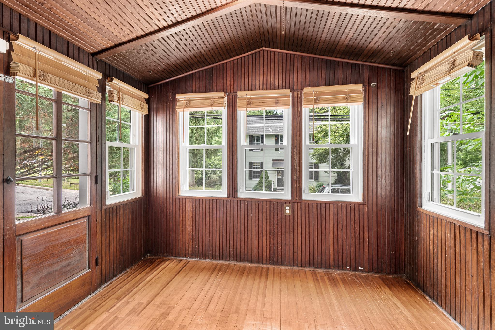 MOUNT WASHINGTON - Residential