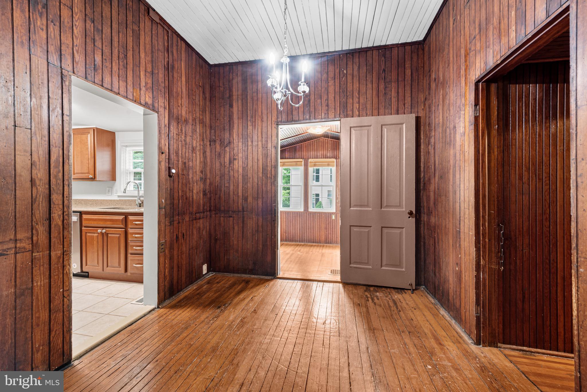 MOUNT WASHINGTON - Residential