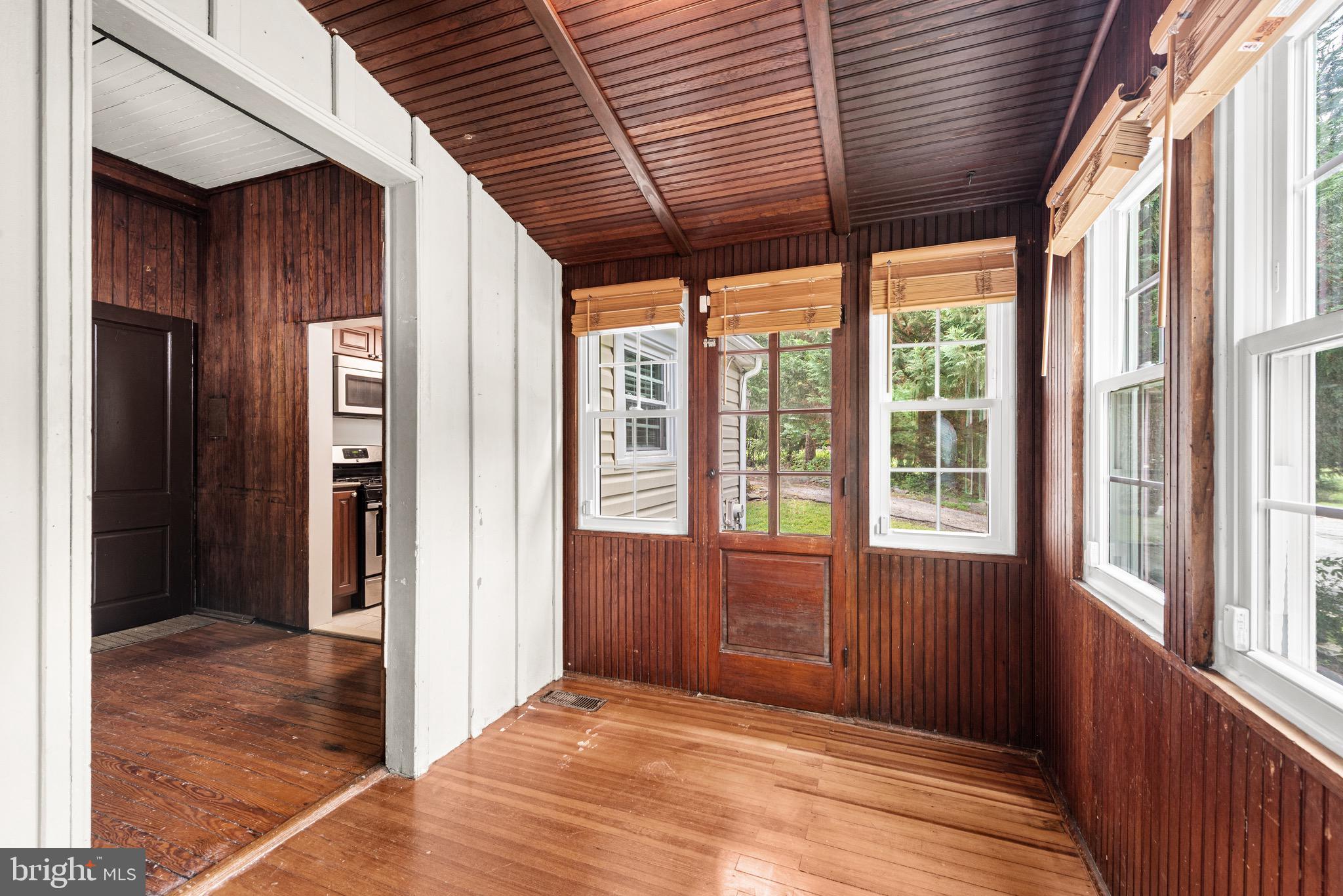 MOUNT WASHINGTON - Residential