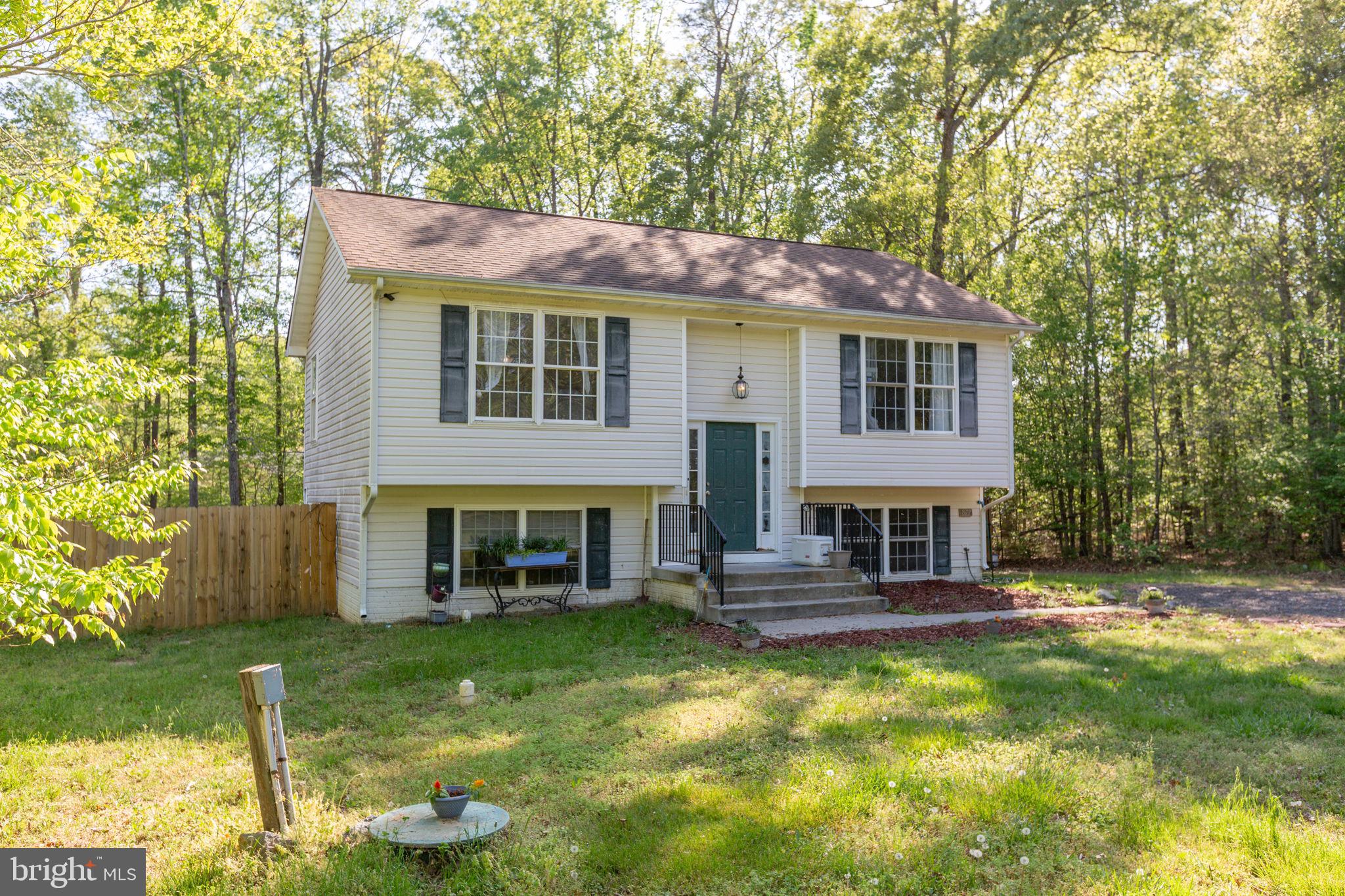 Welcome to Lake Land’Or—where opportunity meets value! This 3-bedroom, 2-bath split foyer sits on a spacious lot and offers the perfect chance to build instant equity. Featuring a fenced-in backyard ideal for pets, play, or entertaining, this home also includes a potential 4th bedroom (not to code) for added flexibility.
Priced approximately $45,000 below market value, this is a rare find for buyers looking to customize and create their dream home. With some cosmetic updates like carpet and paint, you can truly make this home your own.

Being sold AS-IS, this property is perfect for savvy buyers, investors, or anyone looking to take advantage of renovation financing. Ask about the FHA 203(k) rehab loan—a powerful tool that allows you to finance both the purchase and renovations, making your vision a reality for less than you might think!
Don’t miss this chance to own in a sought-after community at an unbeatable price—schedule your showing today and unlock the potential!

Key Features & Highlights:
Split foyer design with versatile living spaces
Large lot with endless possibilities
Fully fenced backyard – perfect for entertaining & pets
Bonus room / potential 4th bedroom (not to code)
Access to lake, beaches, and community amenities
Convenient location with easy access to major routes

This is a must-see opportunity to own in one of the area's most sought-after lake communities—don’t miss your chance to call this one home!