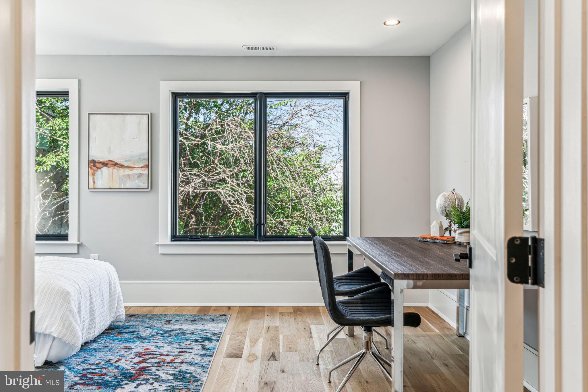PASSYUNK SQUARE - Residential