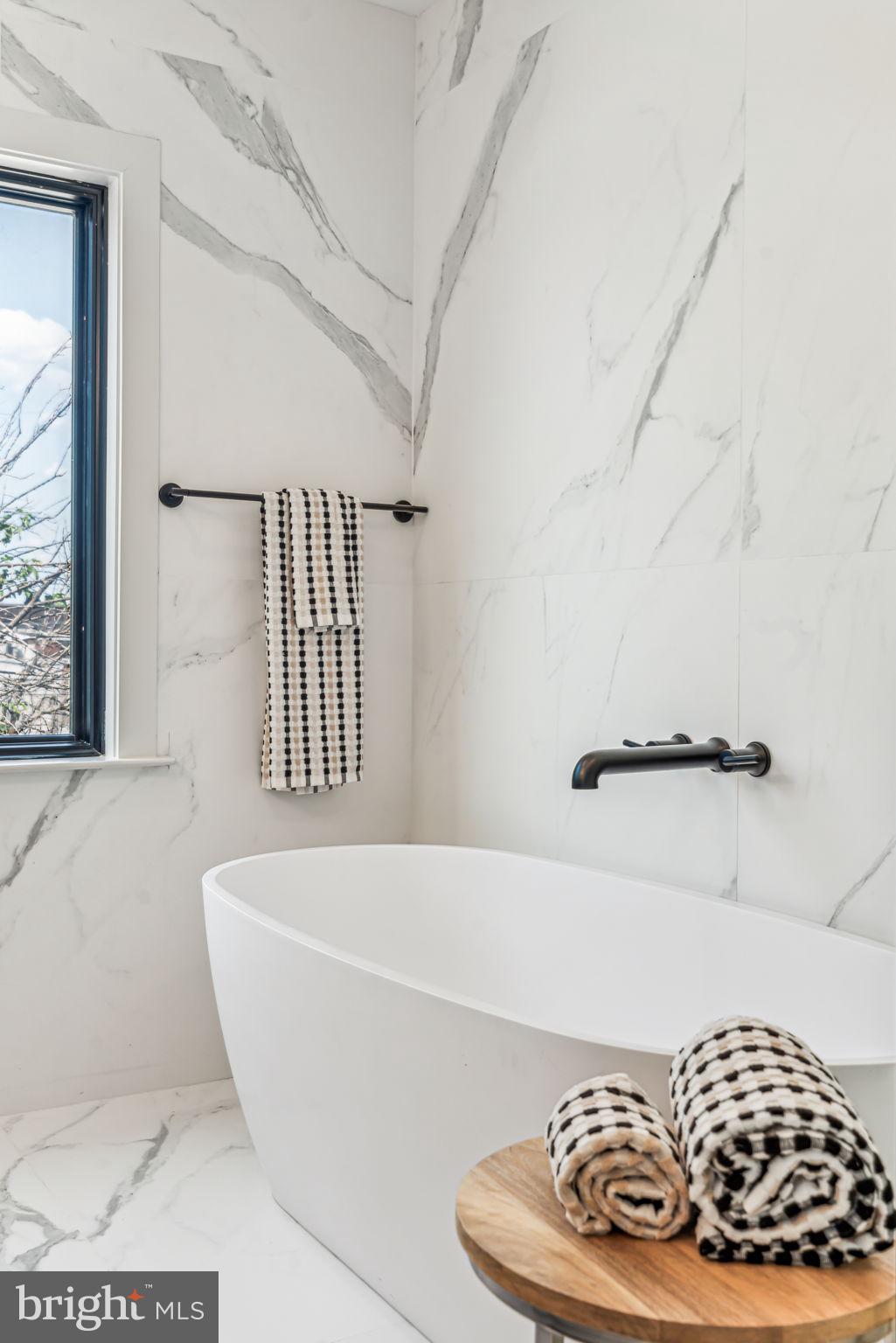PASSYUNK SQUARE - Residential
