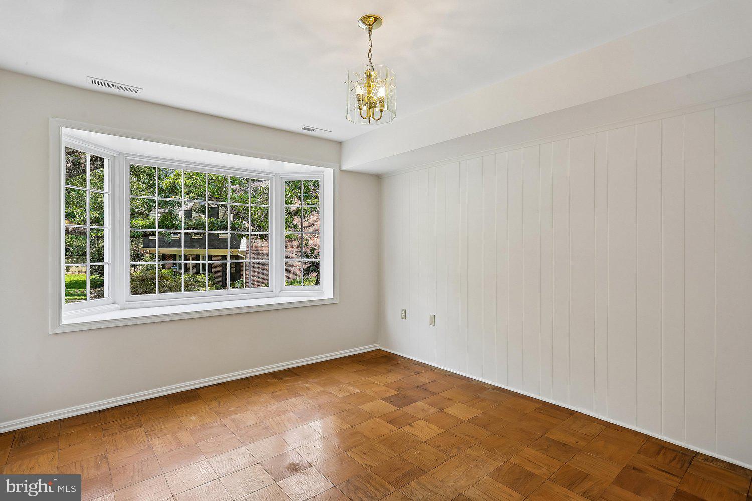 REGENT SQUARE - Residential