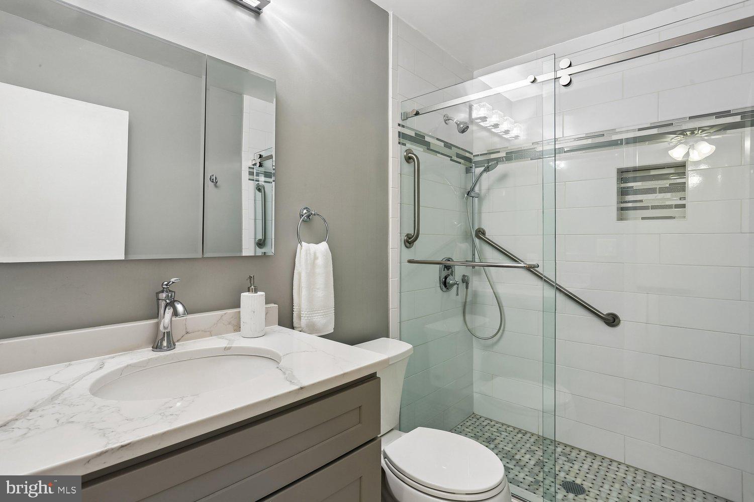 REGENT SQUARE - Residential