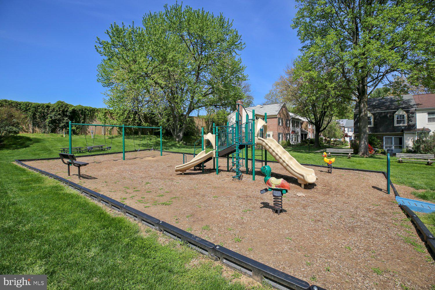 REGENT SQUARE - Residential