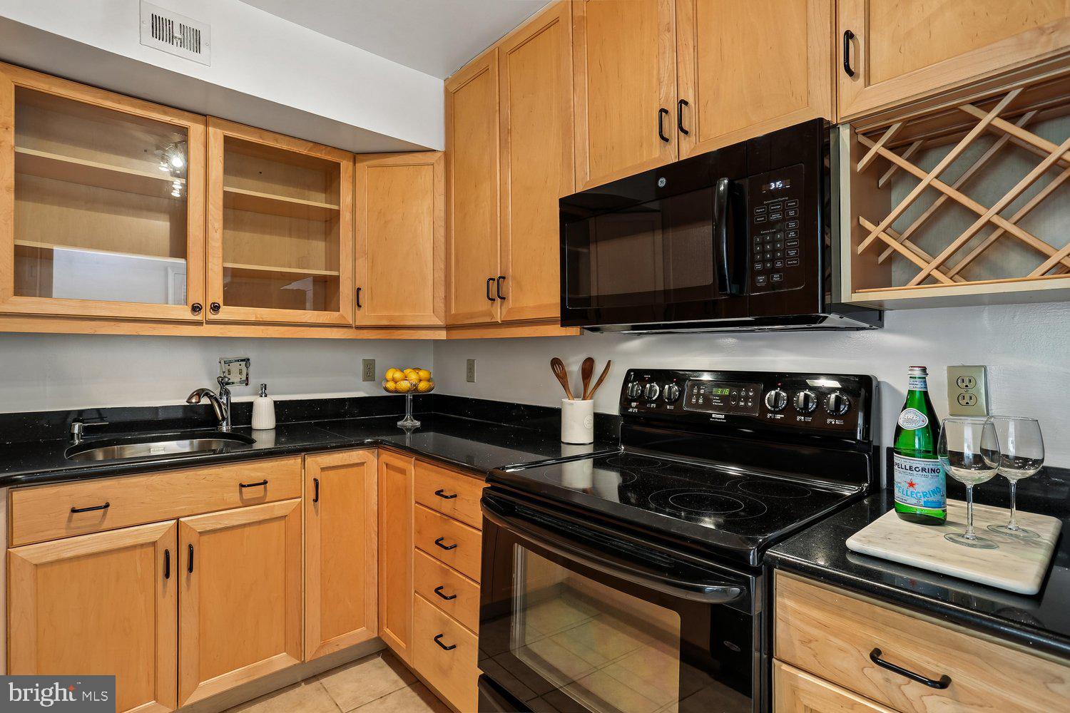REGENT SQUARE - Residential