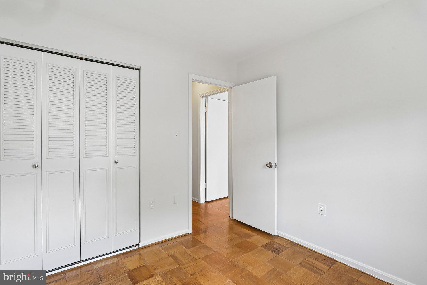 REGENT SQUARE - Residential