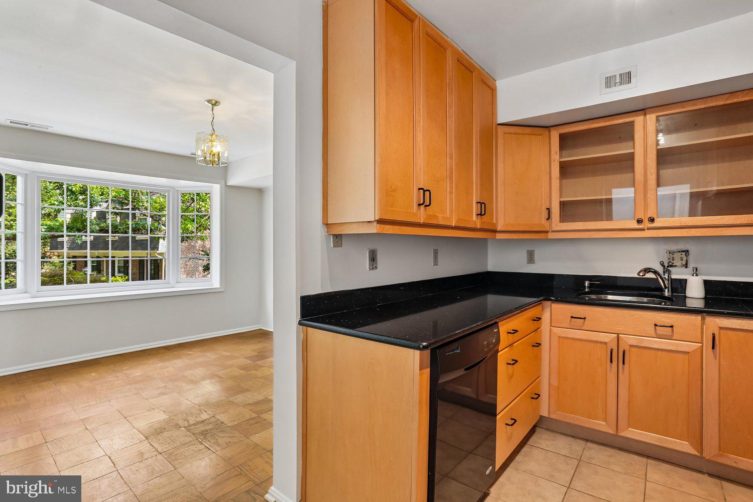 REGENT SQUARE - Residential