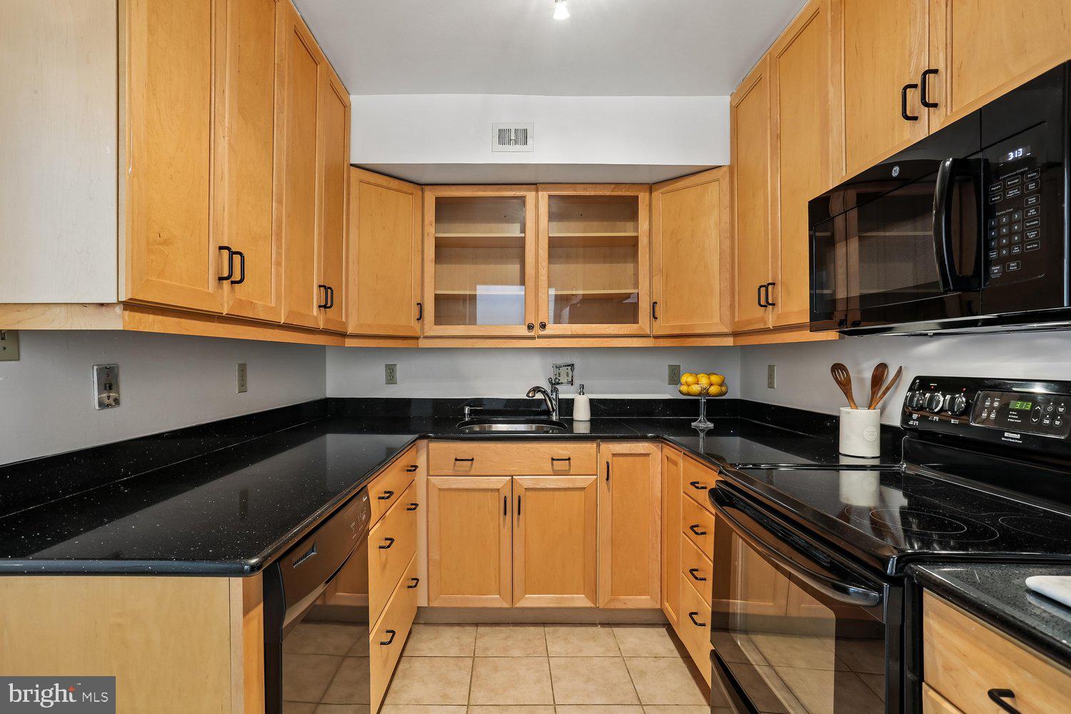 REGENT SQUARE - Residential