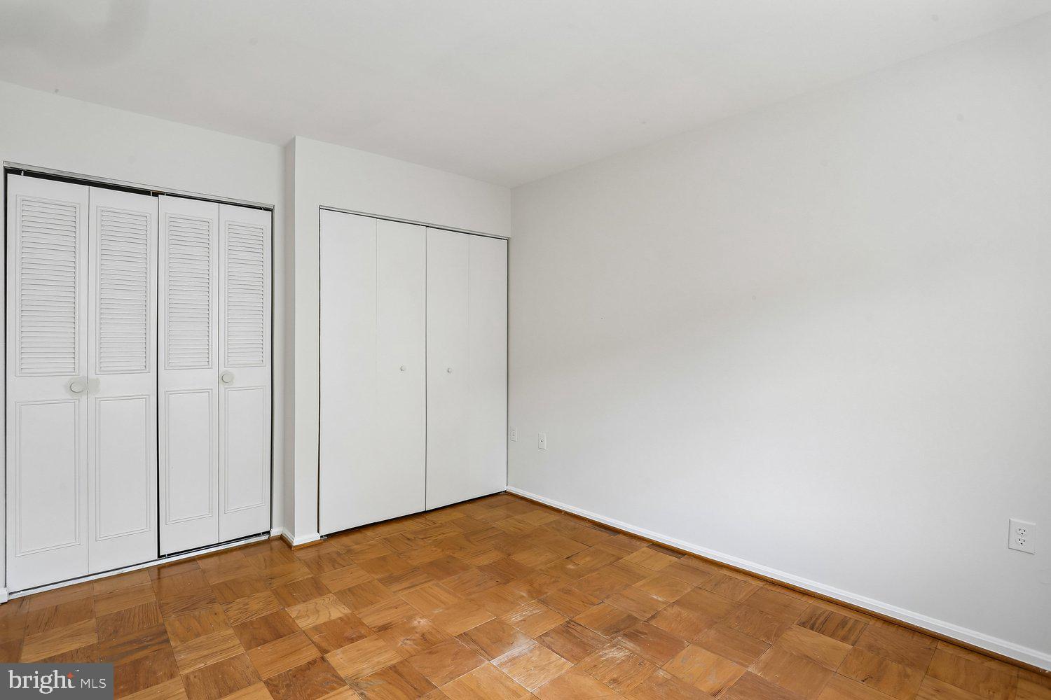 REGENT SQUARE - Residential