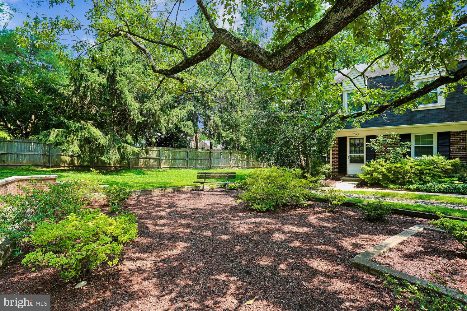 REGENT SQUARE - Residential