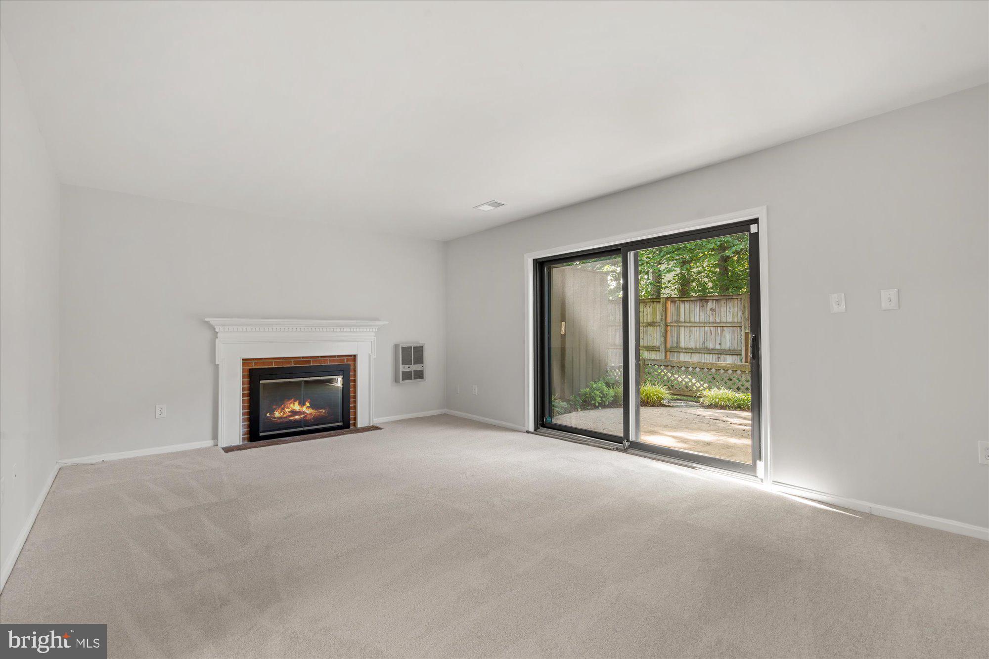 WHEATON TOWNE - Residential