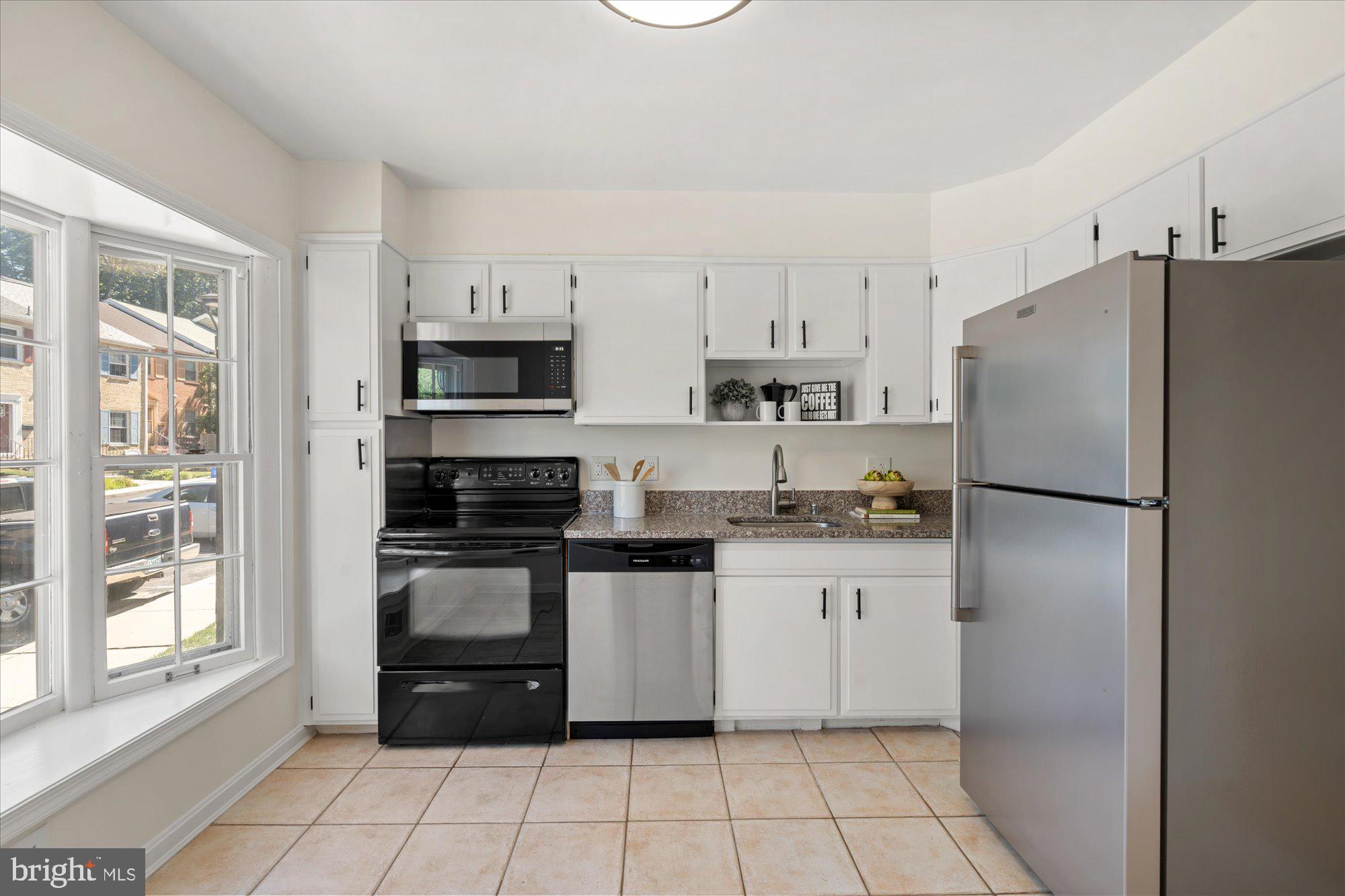 WHEATON TOWNE - Residential