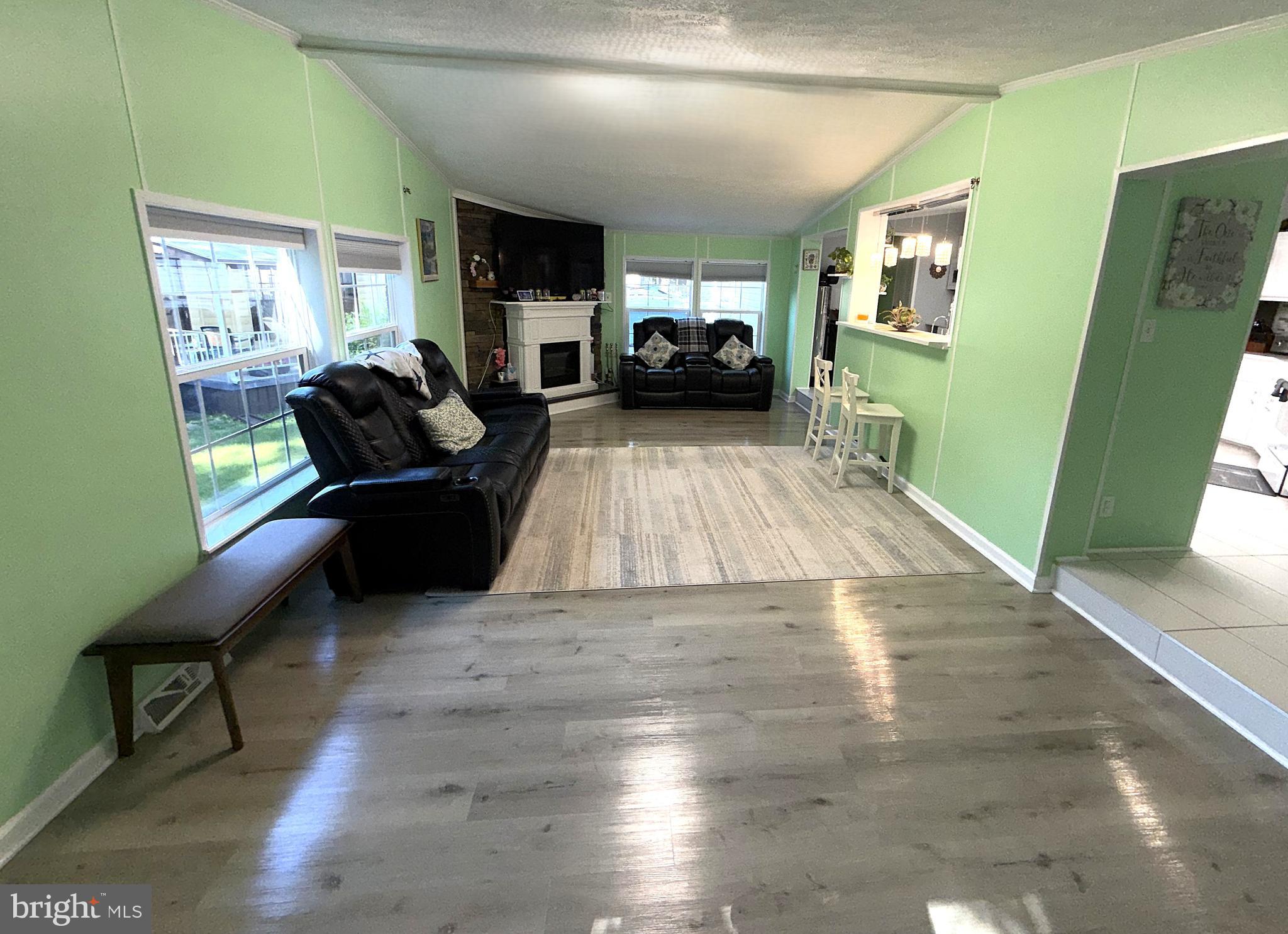 BOONES ESTATES - Residential