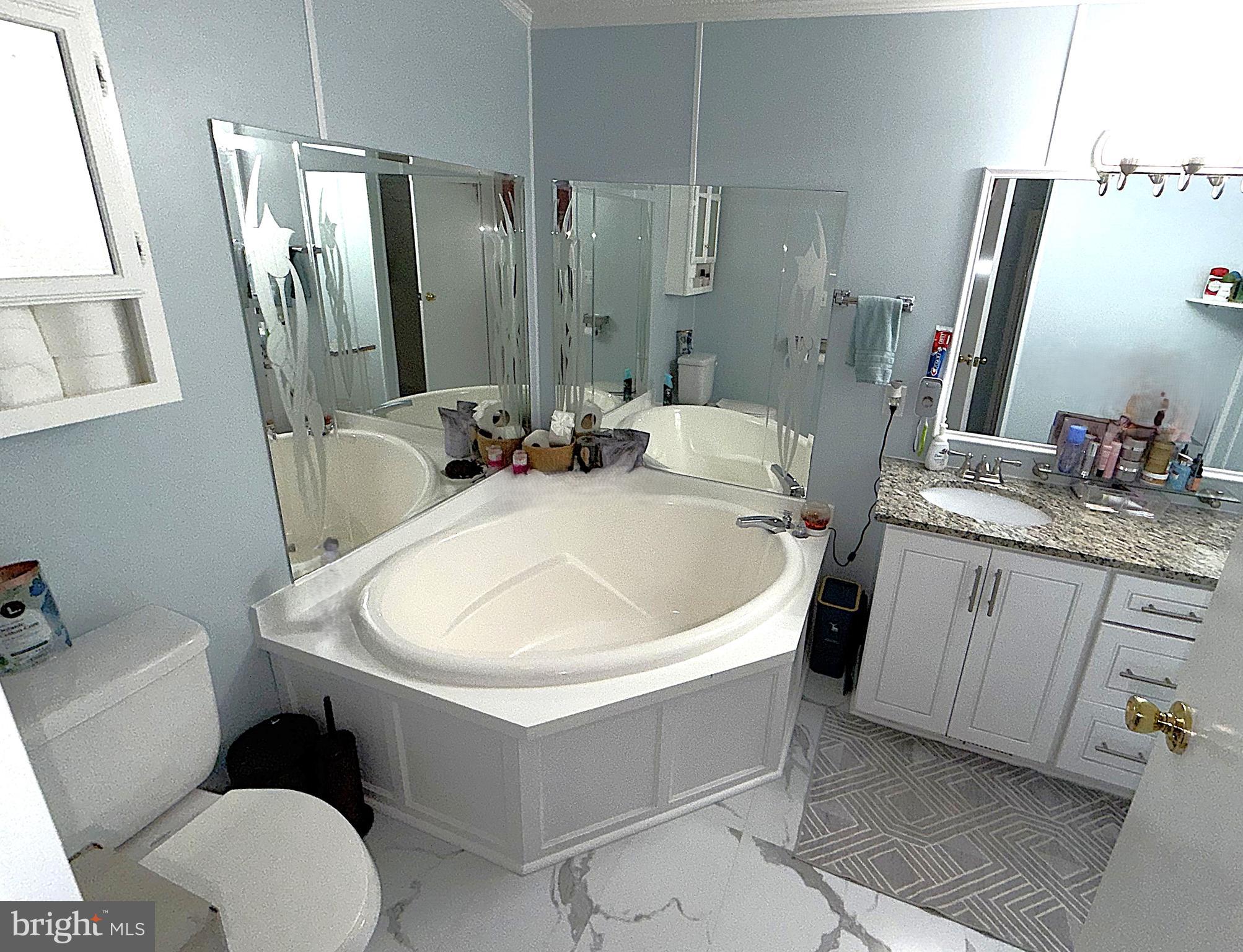 BOONES ESTATES - Residential