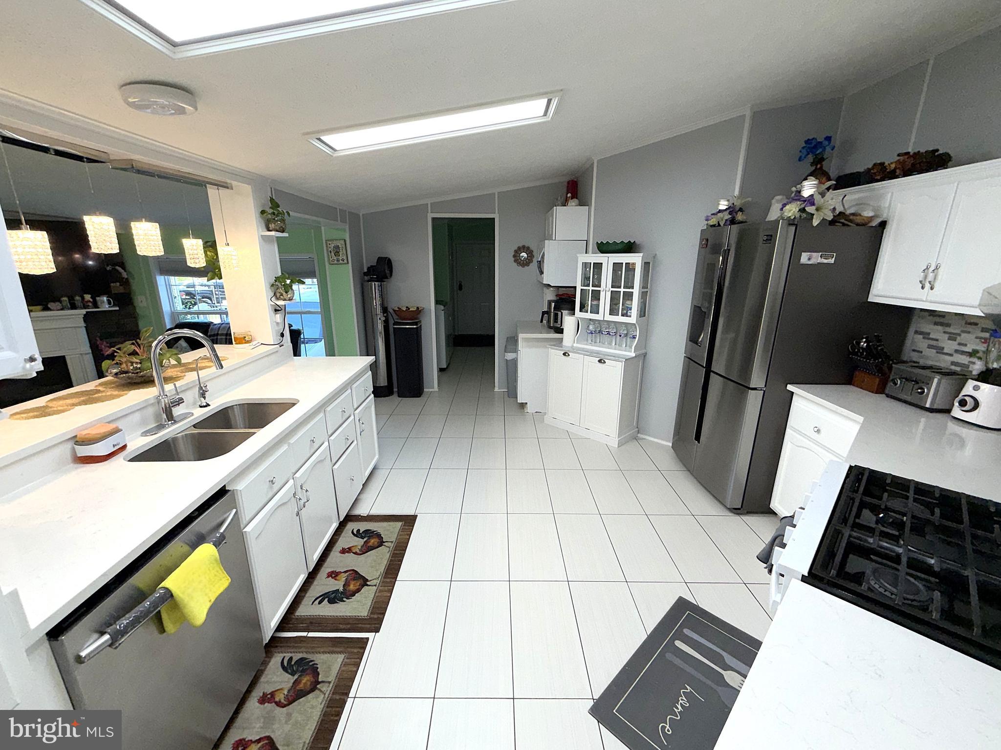 BOONES ESTATES - Residential