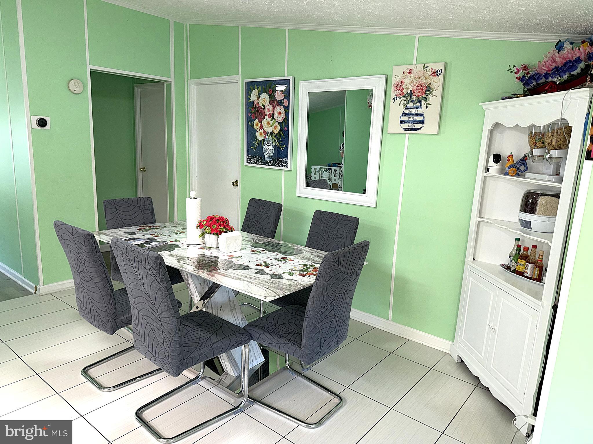 BOONES ESTATES - Residential