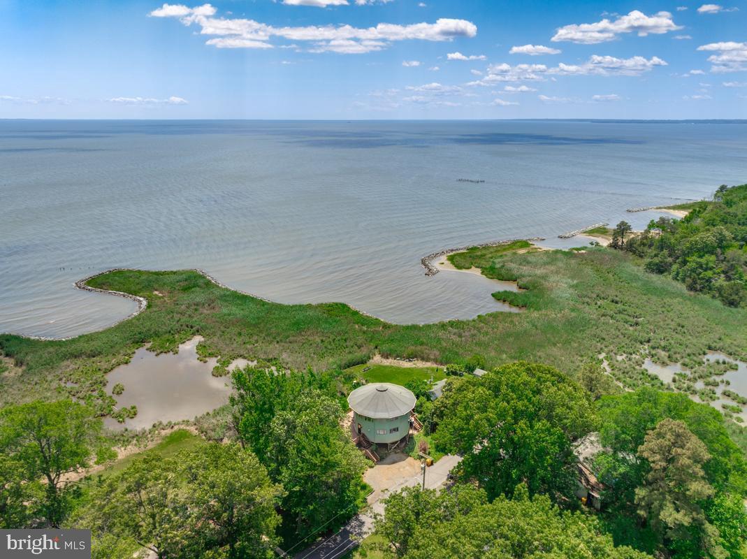 COLUMBIA BEACH - Residential