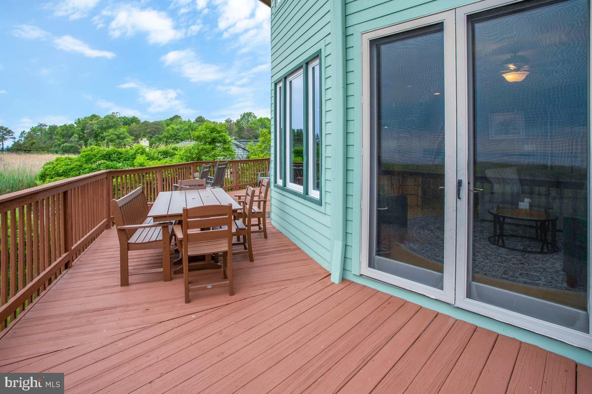 COLUMBIA BEACH - Residential