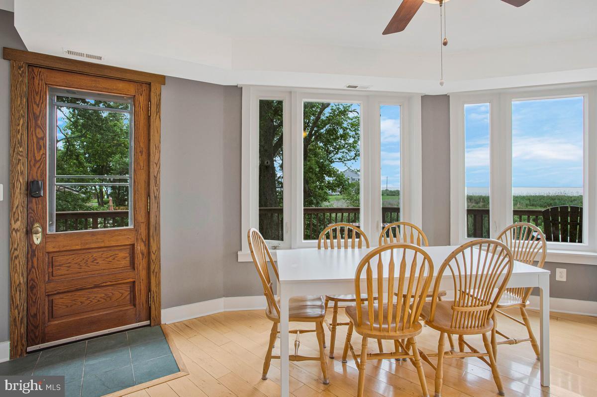 COLUMBIA BEACH - Residential