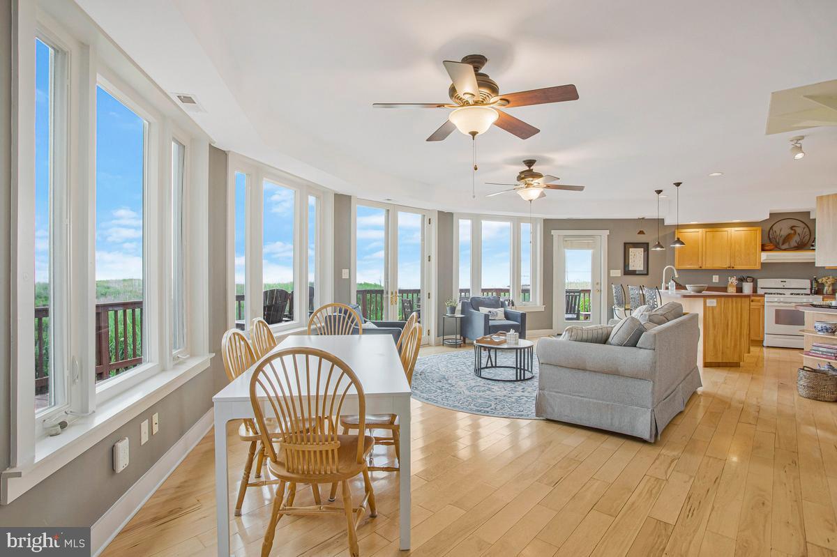COLUMBIA BEACH - Residential