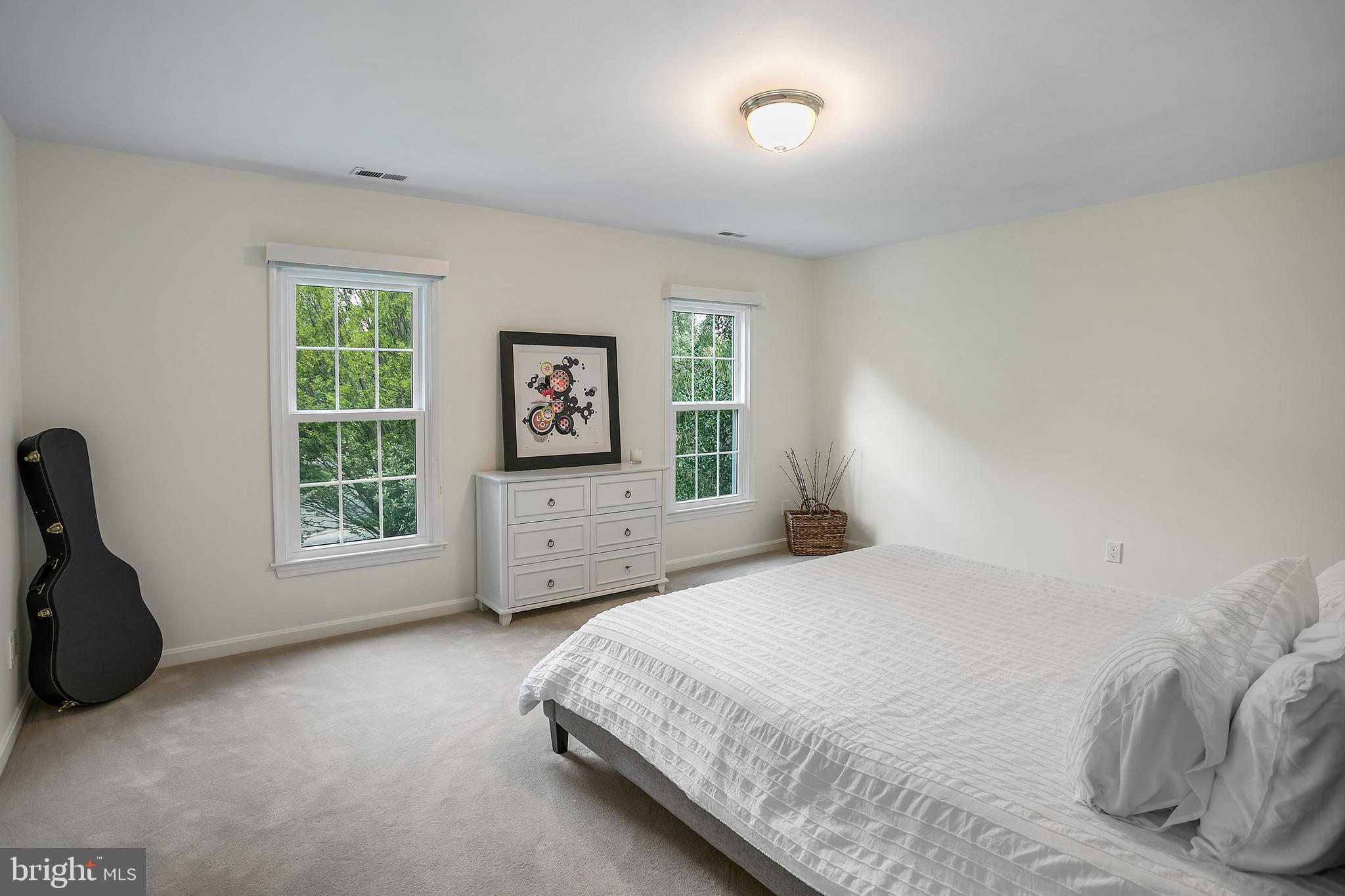CARDEROCK SPRINGS - Residential
