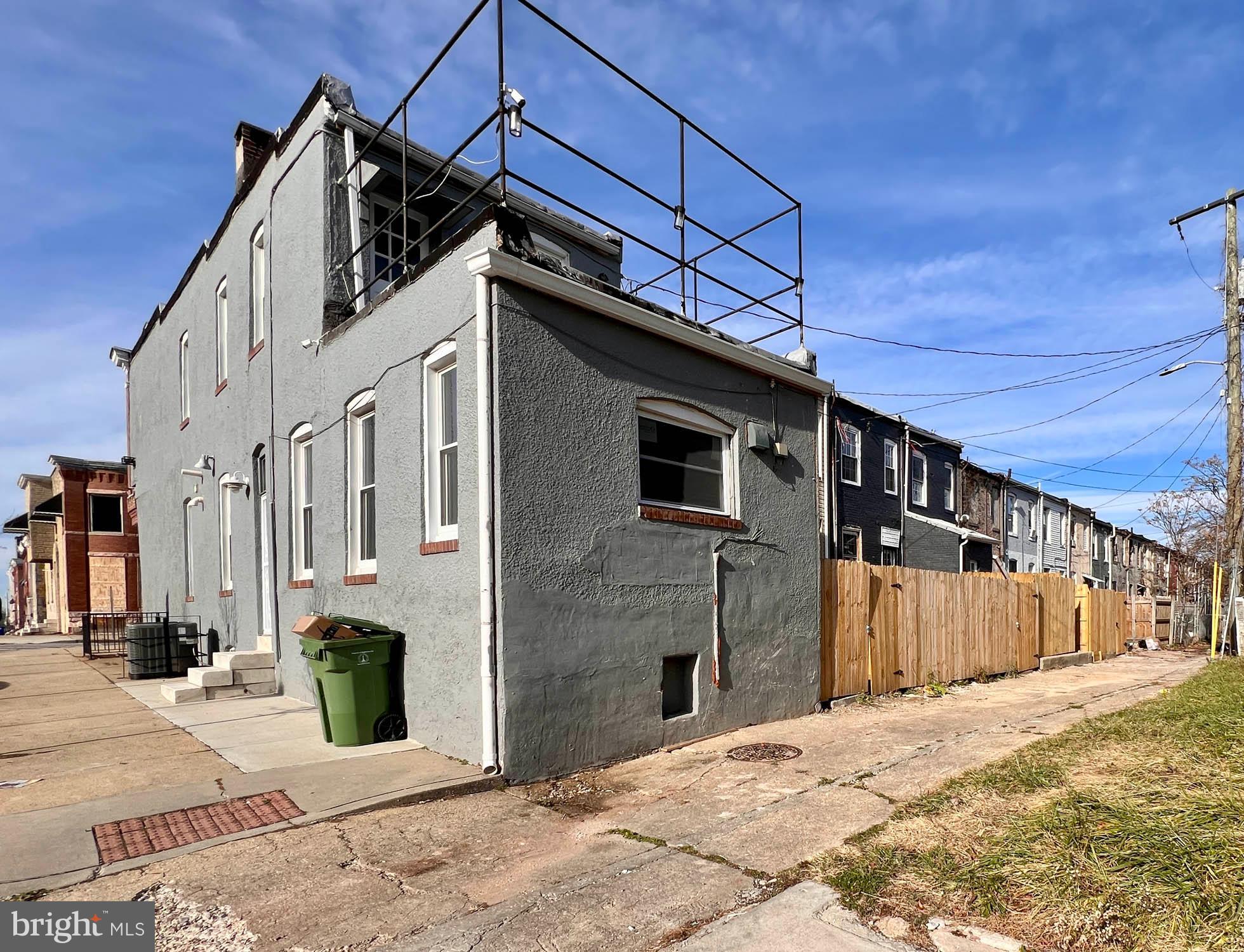 BROADWAY EAST - Residential