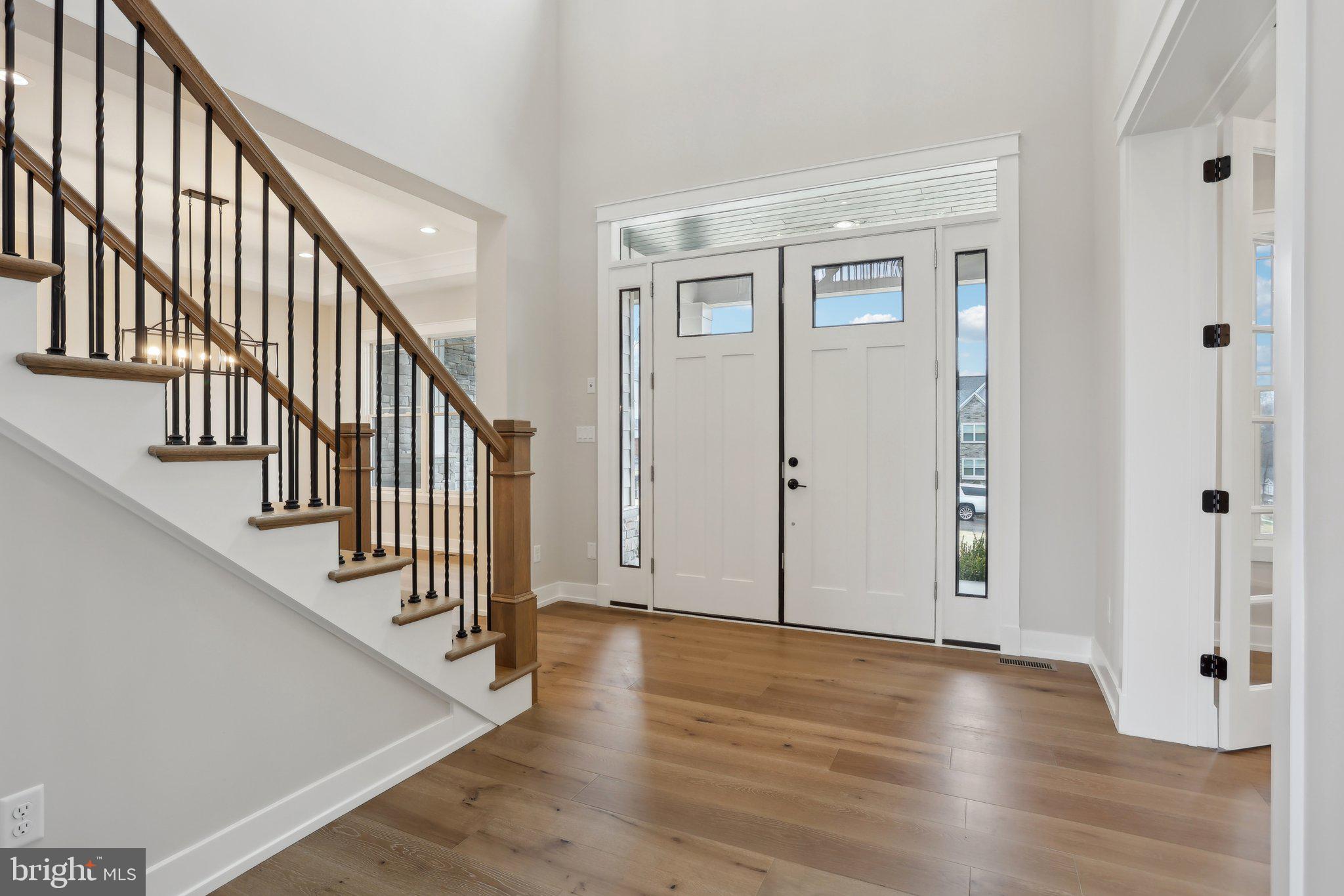 GARNET POINTE - Residential