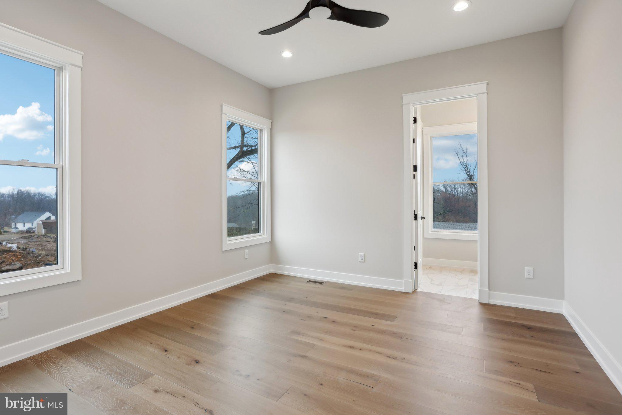 GARNET POINTE - Residential