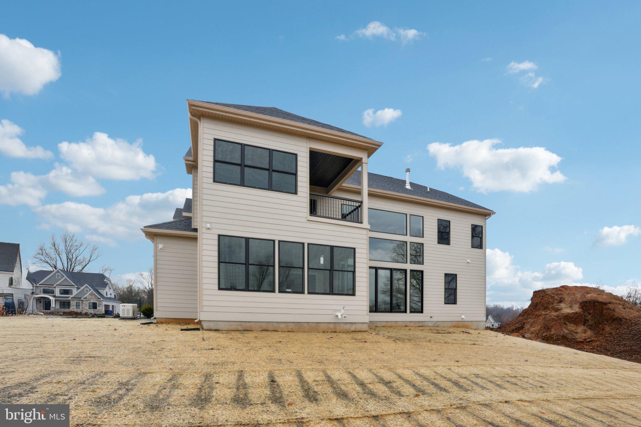 GARNET POINTE - Residential
