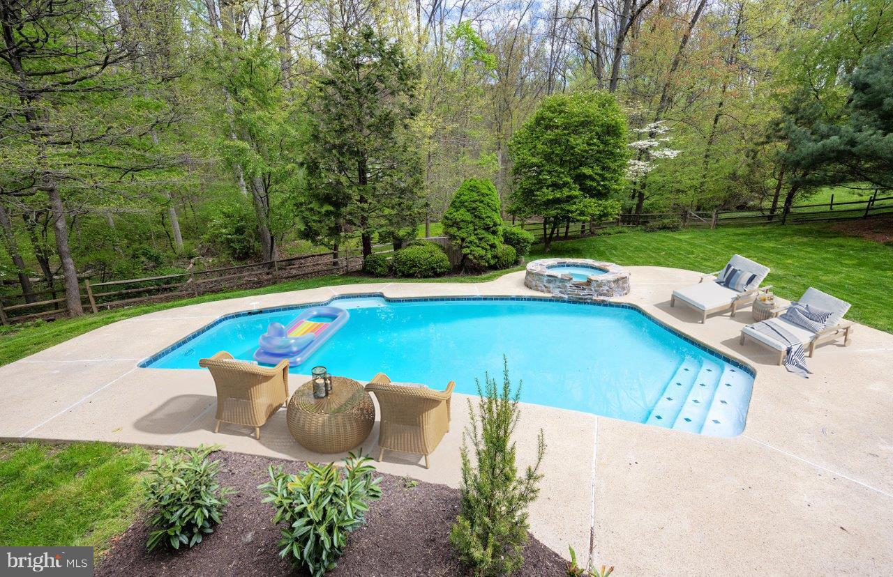 WATERGLEN - Residential