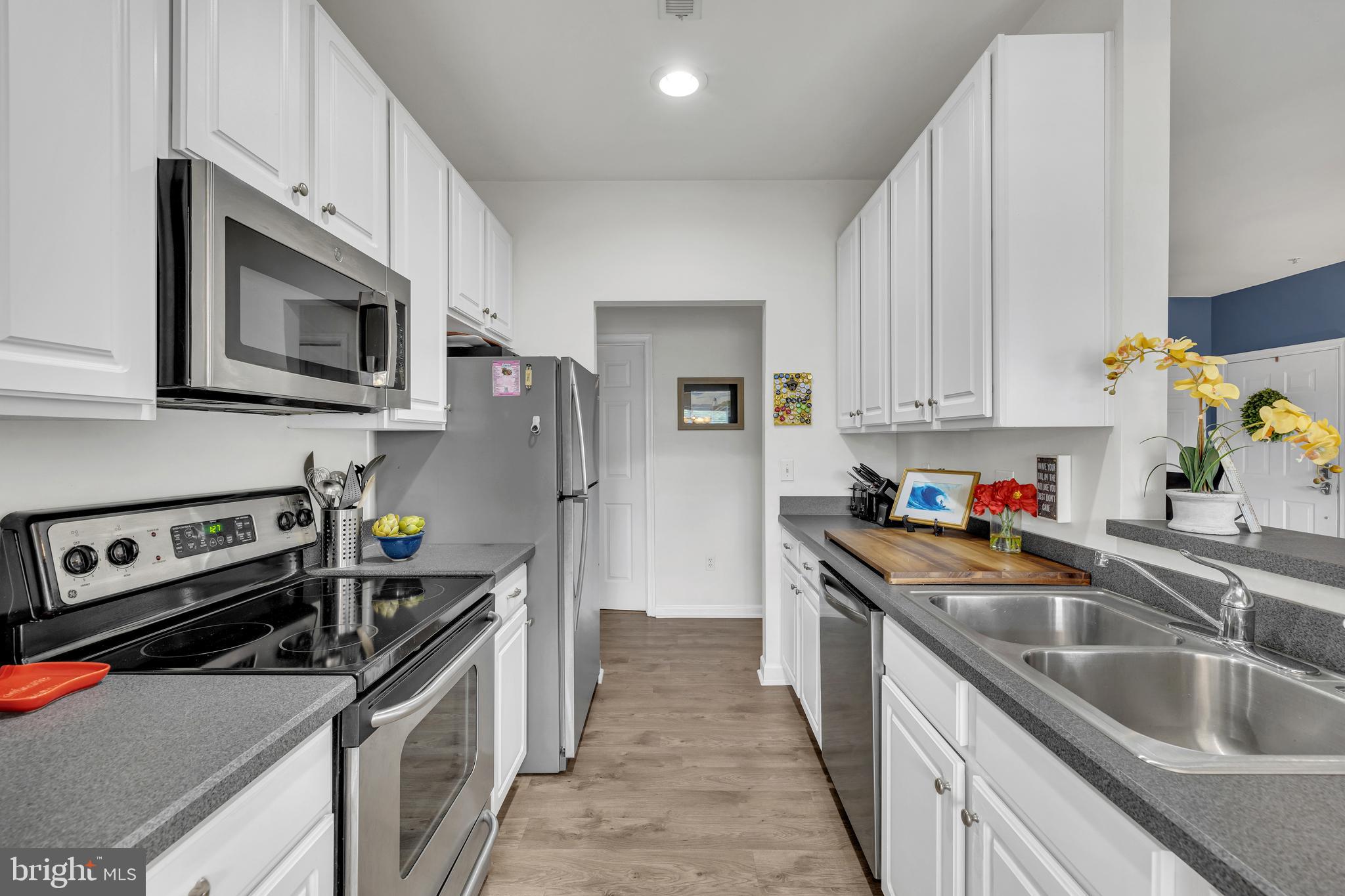 VILLAS AT BAY CROSSING - Residential