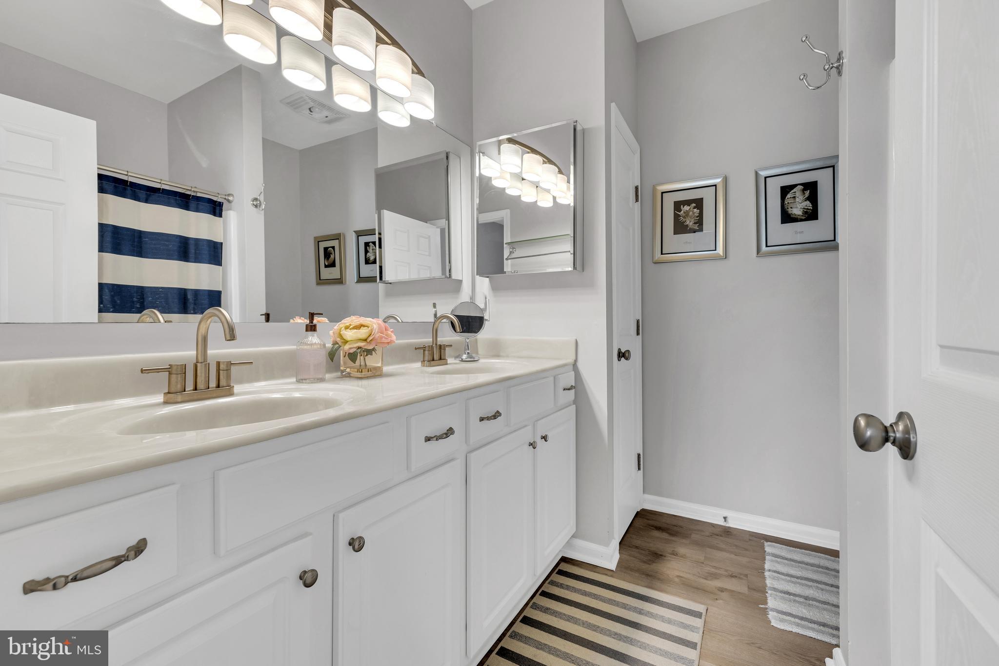 VILLAS AT BAY CROSSING - Residential