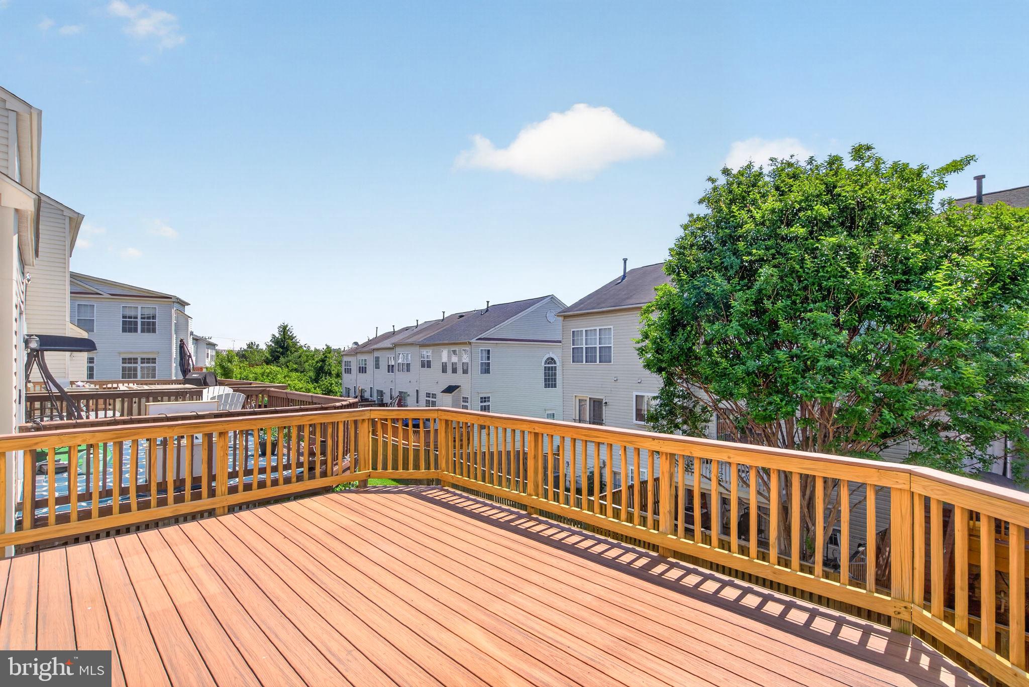 SQUIRREL HILL - Residential