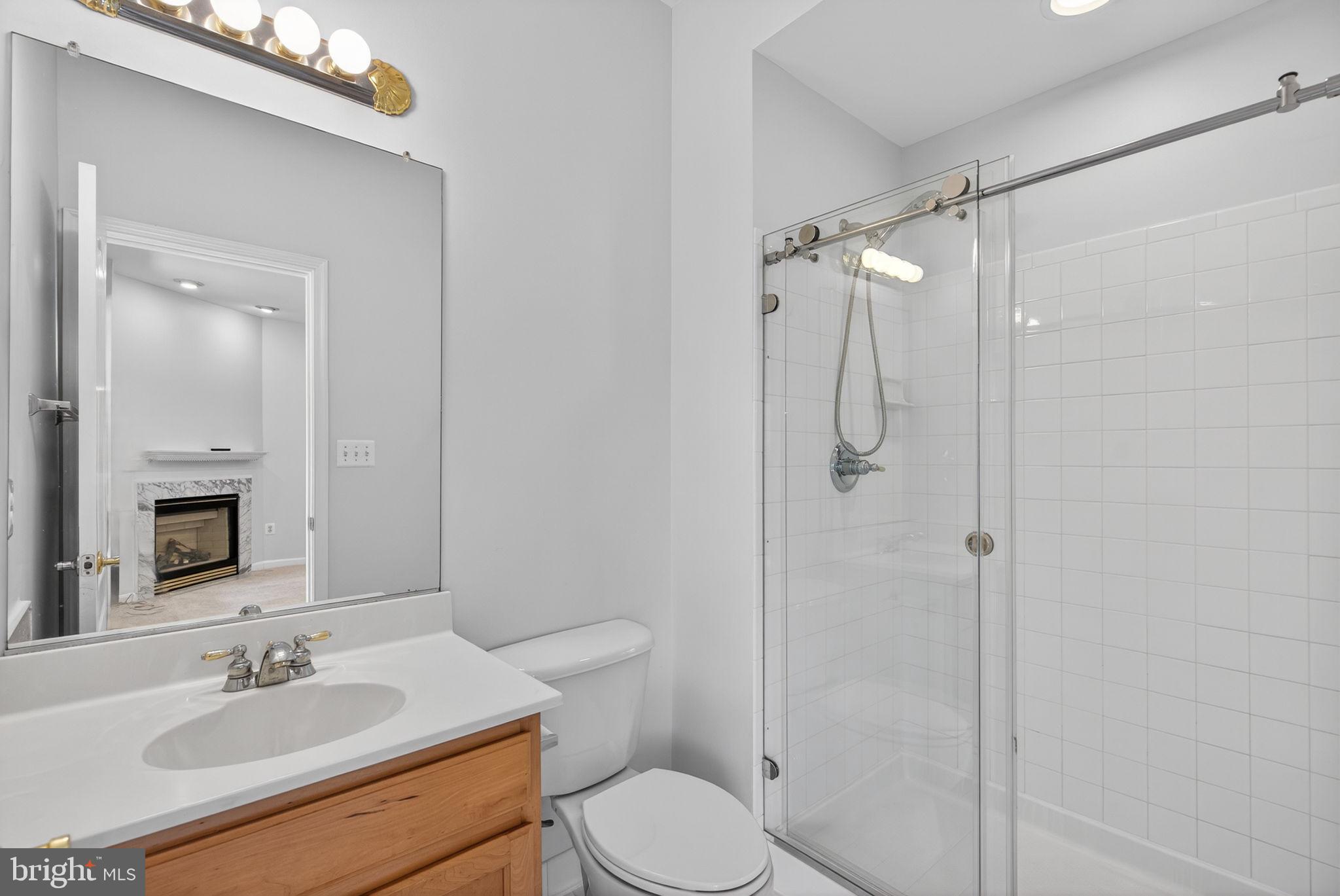 SQUIRREL HILL - Residential