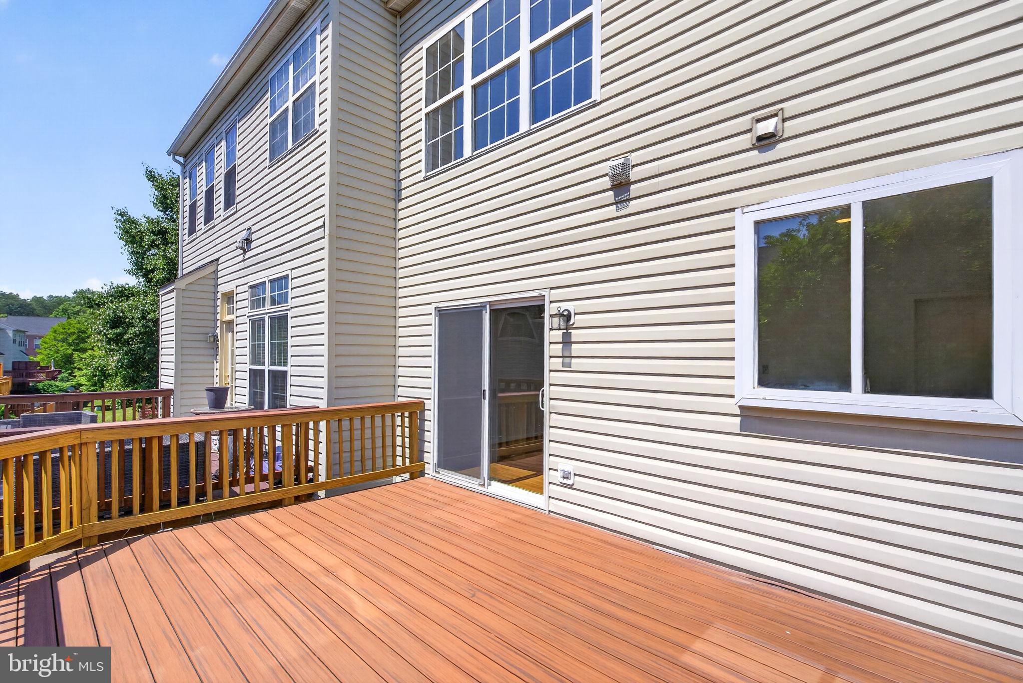 SQUIRREL HILL - Residential