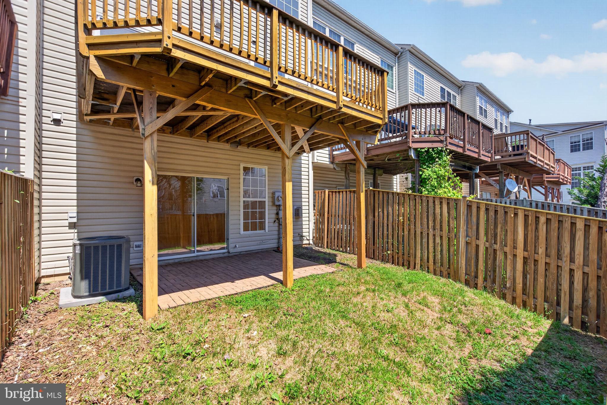 SQUIRREL HILL - Residential