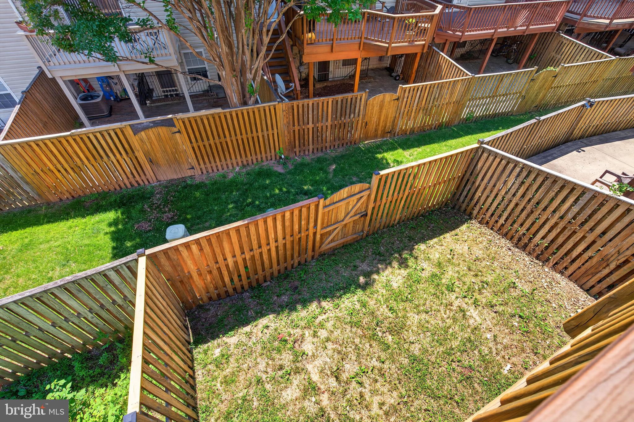 SQUIRREL HILL - Residential