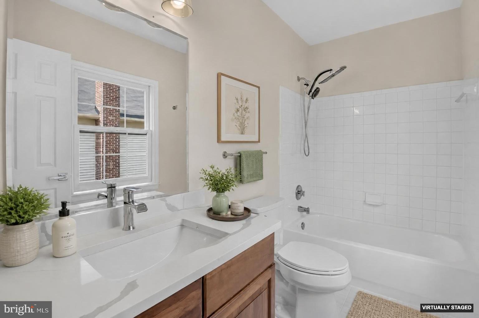 PALATINE OAKS - Residential