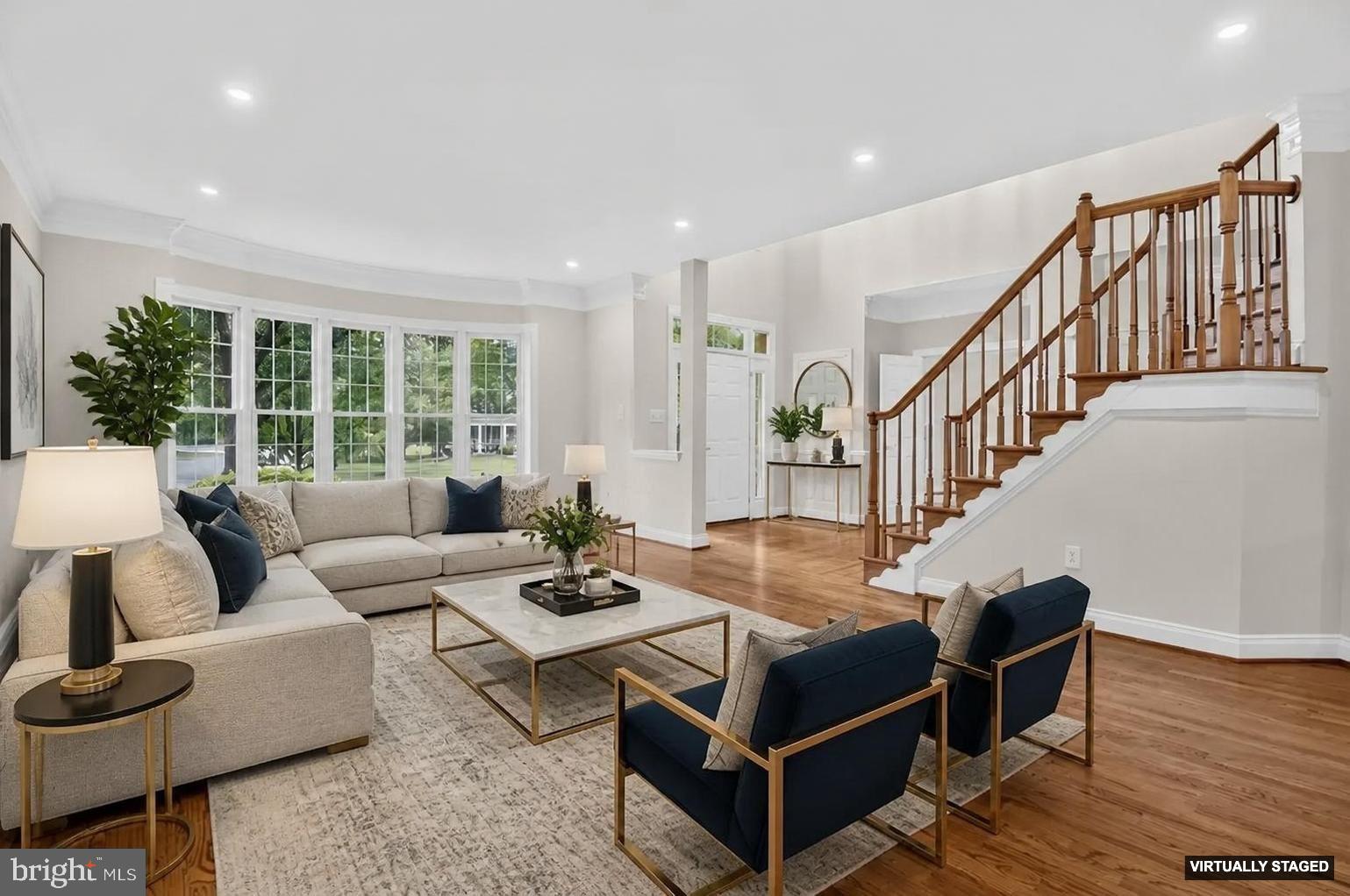 PALATINE OAKS - Residential