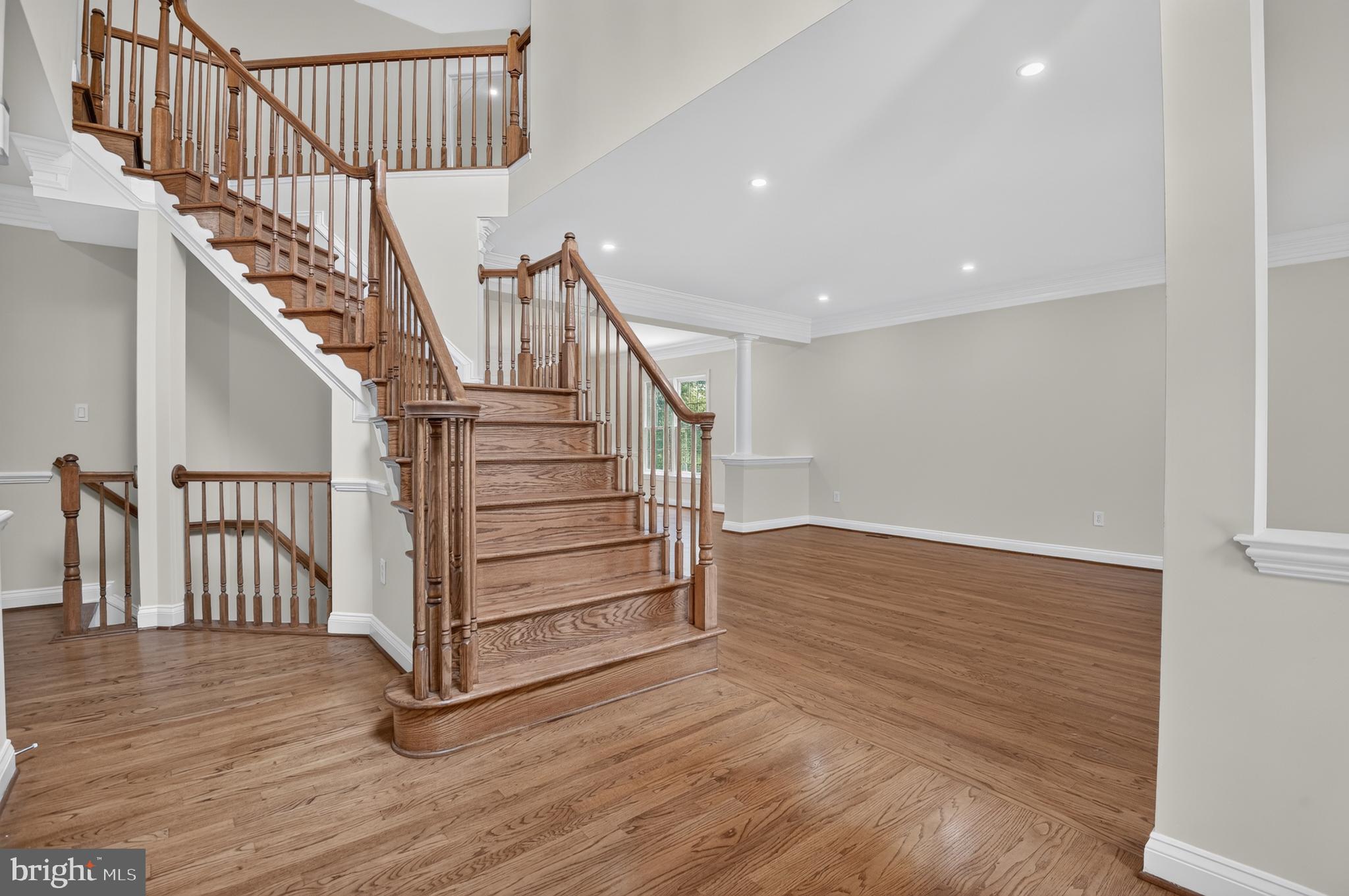 PALATINE OAKS - Residential