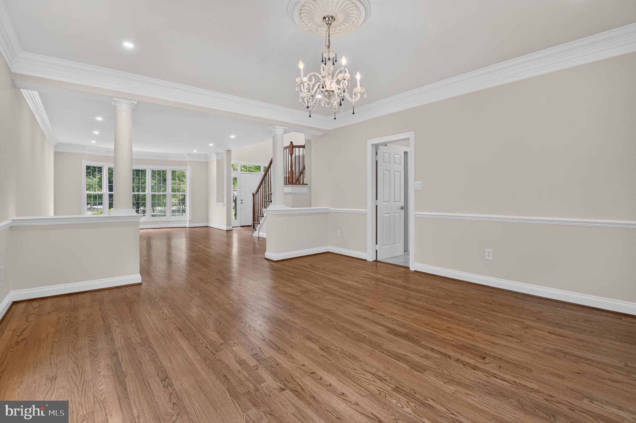 PALATINE OAKS - Residential