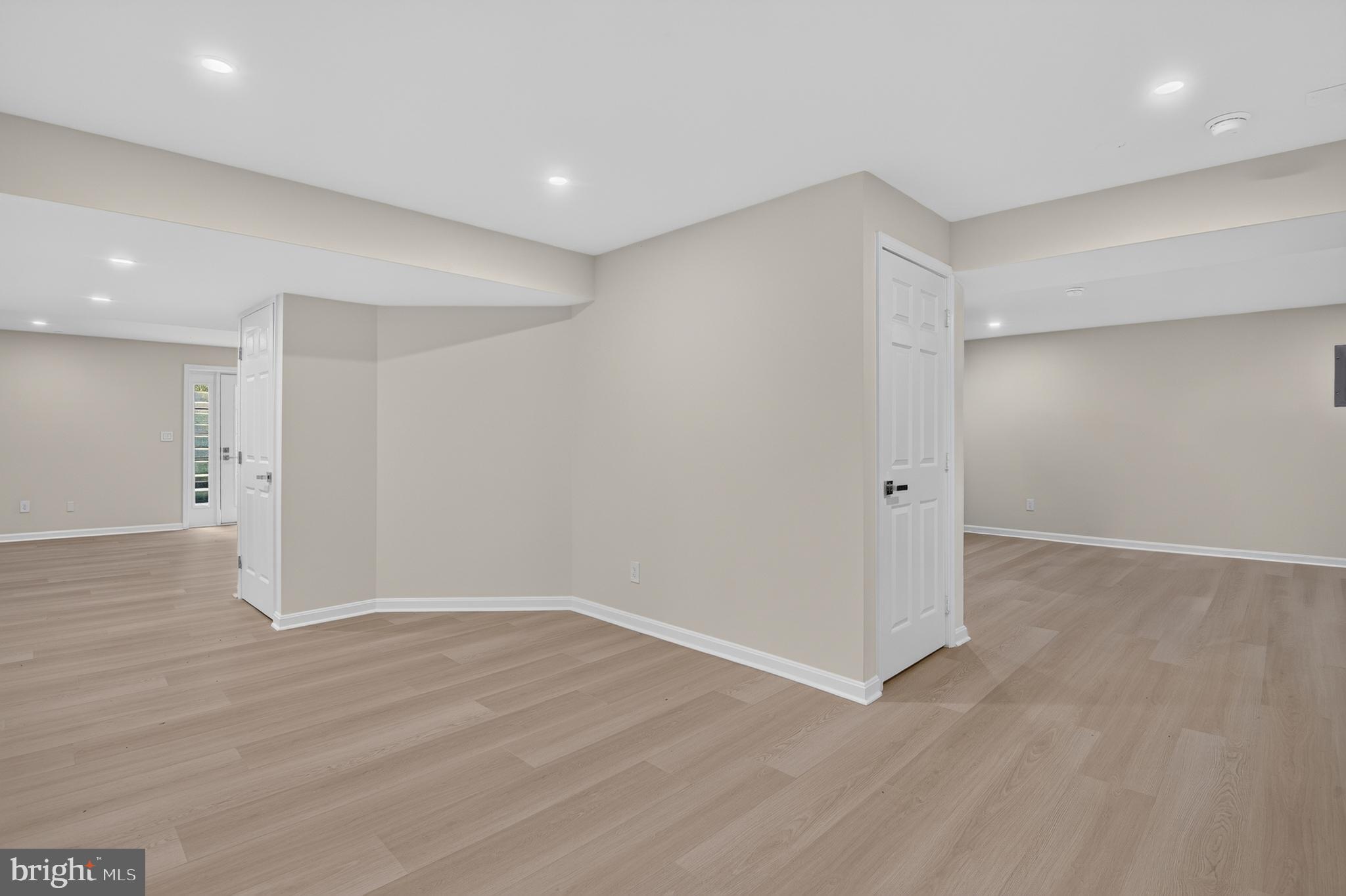 PALATINE OAKS - Residential
