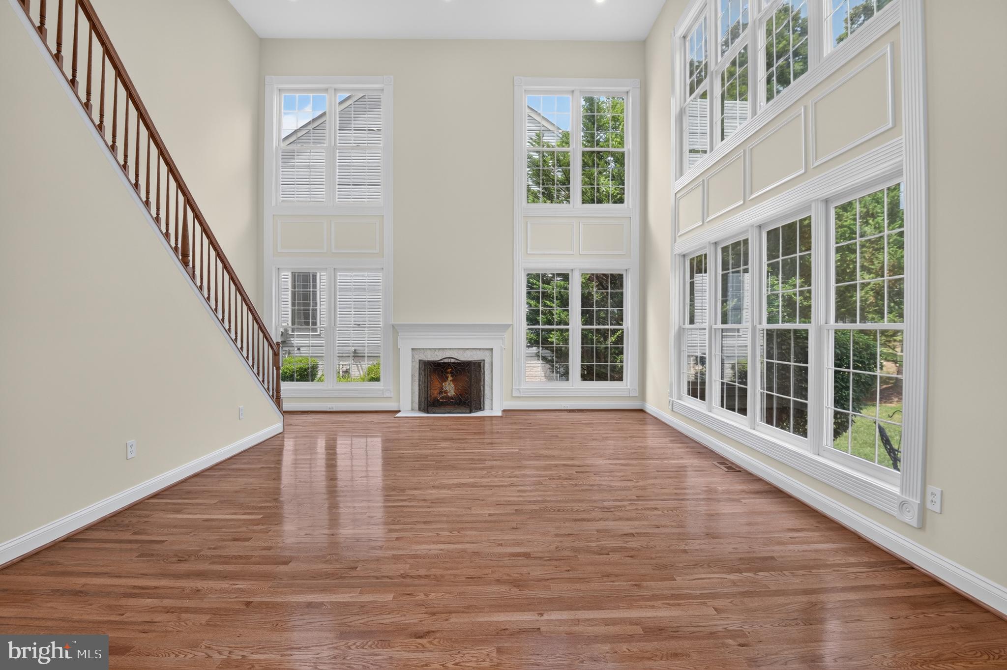 PALATINE OAKS - Residential
