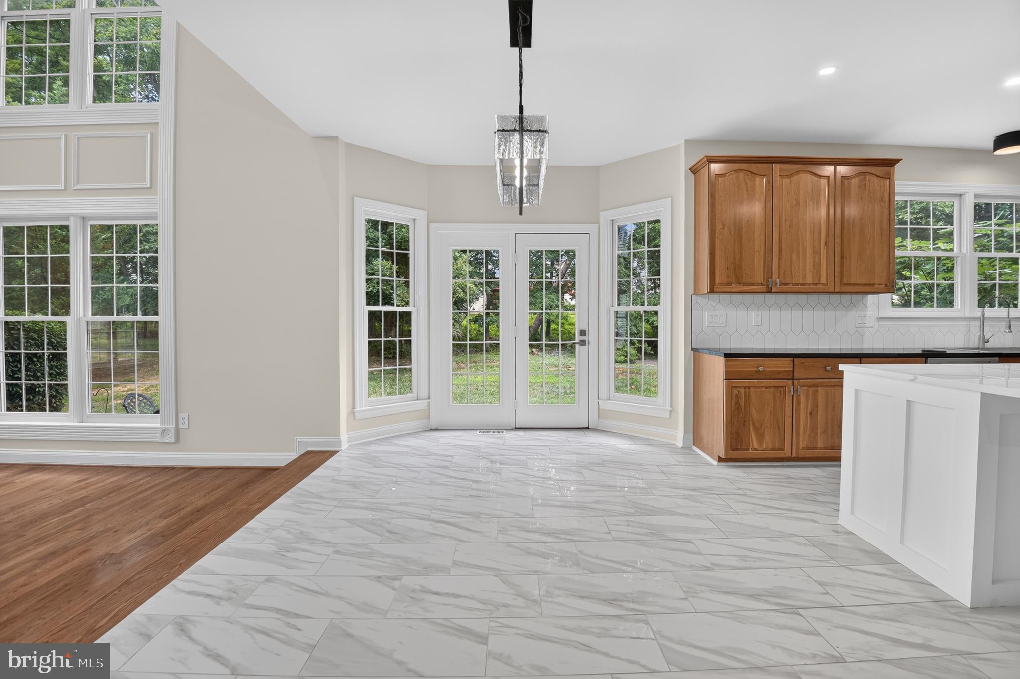 PALATINE OAKS - Residential