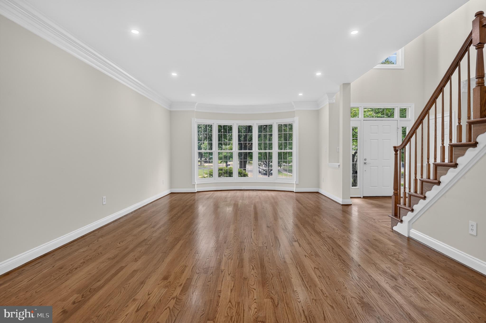 PALATINE OAKS - Residential