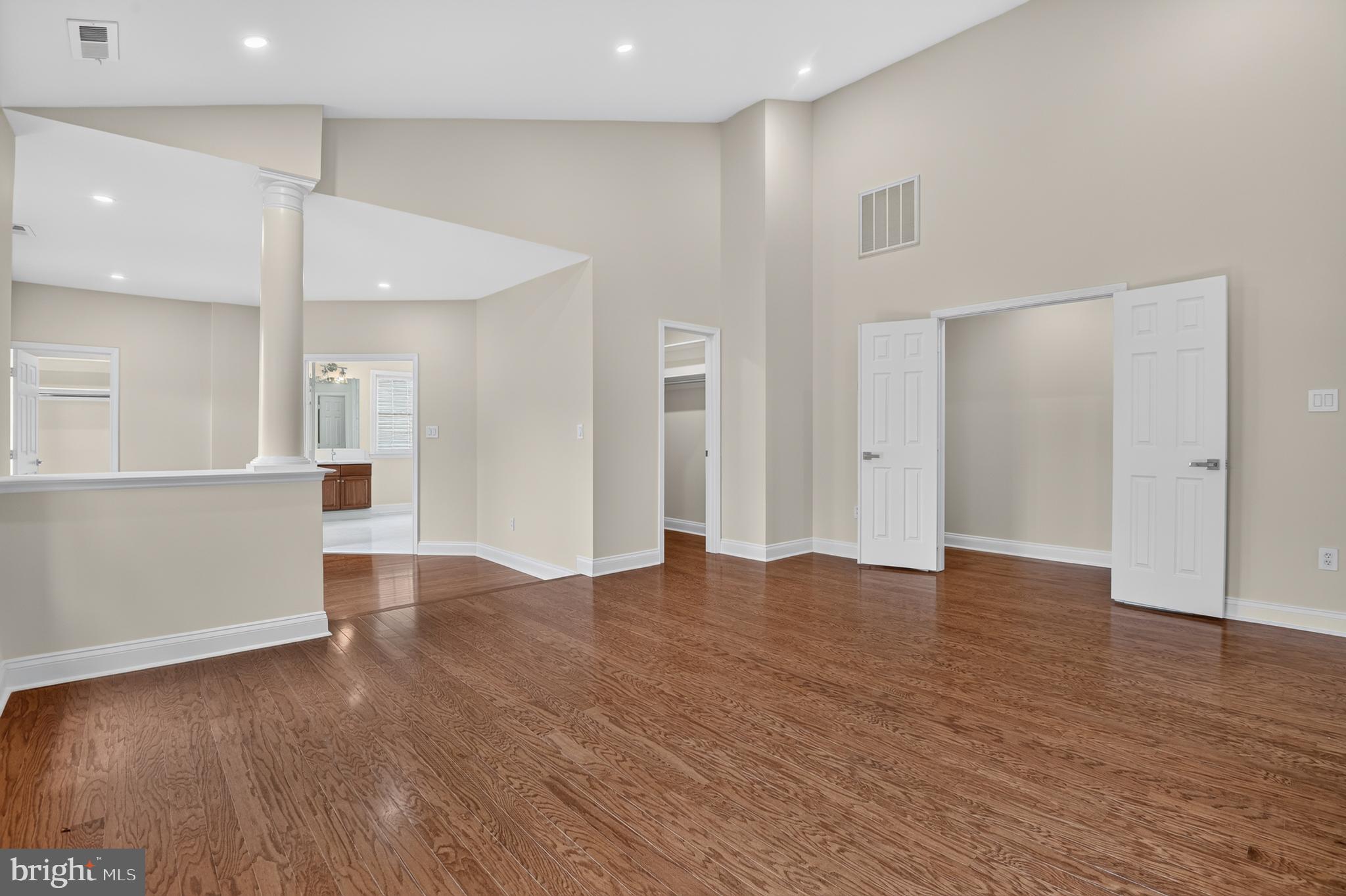 PALATINE OAKS - Residential